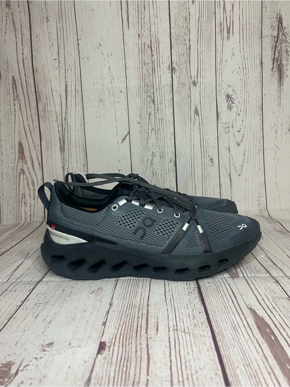 ON Cloudsurfer Trail Eclipse Running Shoes Womens Eclipse/Black SIZE 9